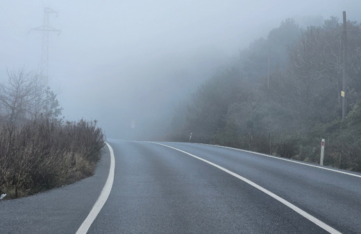 Sarıyer’de sürücüler yoğun sis nedeniyle zor anlar yaşadı