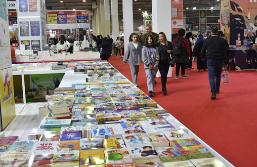 "Bursa 21. Kitap Fuarı" kitapseverlere kapılarını açtı