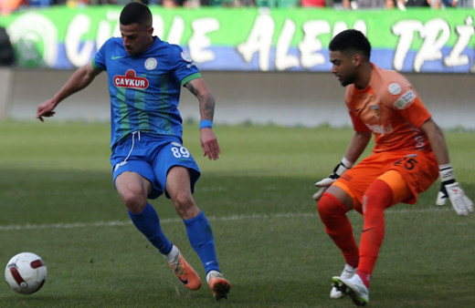 Rizespor 3 puanı 3 golle aldı