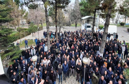 Kütahya'da işçiler vizite eylemine geçti