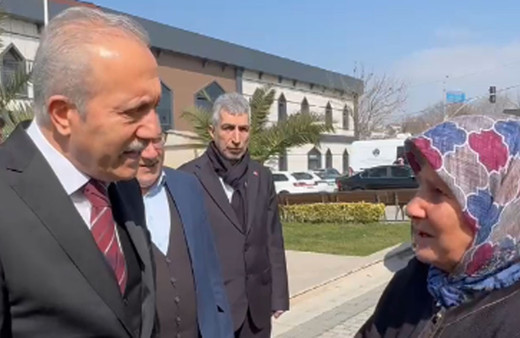 Küçükçekmece adayı Aziz Yeniay yardım isteyen depremzede kadının sorununu böyle çözdü