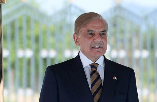 Pakistan'ın yeni başbakanı Şahbaz Şerif, yemin ederek görevine başladı