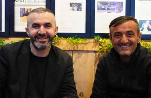 Survivor Ersin Korkut evsizlere kendi elleriyle pizza yaptı