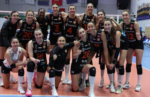 Eczacıbaşı Dynavit, seriye devam ediyor