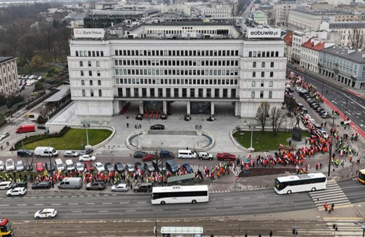 Polonyalı çiftçiler yine sokaklara çıktı!