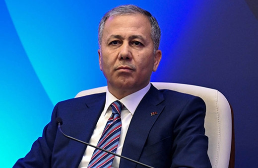 Ali Yerlikaya duyurdu: 'Süleler' organize suç örgütü çökertildi