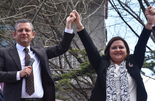 CHP'de Özgür Özel'e Burcu Köksal şoku: Dil sürçmesi değil, verdiğim söz üzerine konuştum