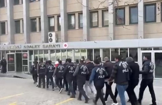 4 ilde eş zamanlı dolandırıcılık operasyonu: 10 kişi tutuklandı!