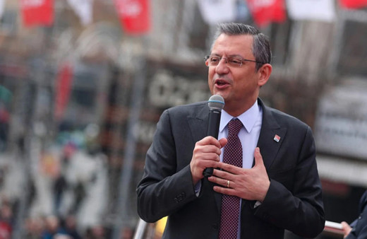 Özel masasındaki İstanbul anketini açıkladı: Olmayan bir adaya karşı fark...