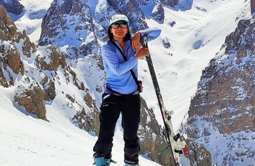 Aladağlar'da kar kütlesi altında kalan dağcı hayatını kaybetti