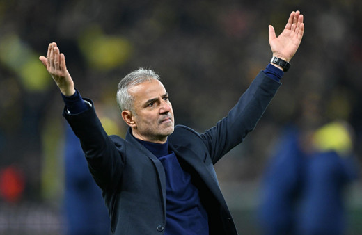 İsmail Kartal iç saha maçlarda rakiplerin oyunu yavaşlatmasına tepki gösterdi