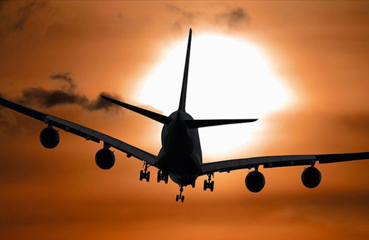 Uçuş sırasında uyuyakalan pilotlar görevden uzaklaştırıldı