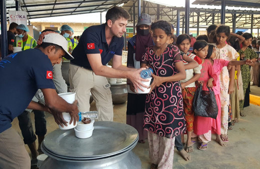 TİKA, Bangladeş'teki Arakanlı Müslüman mültecilere iftar verecek