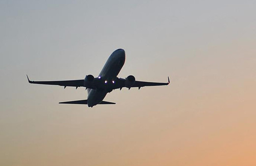 Venezuela, hava sahasını Arjantin'den gelen tüm uçaklara yasakladı