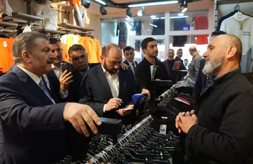 Bakan Koca'yı terleten soru; Emekli maaşları ne olacak diye sorulunca...