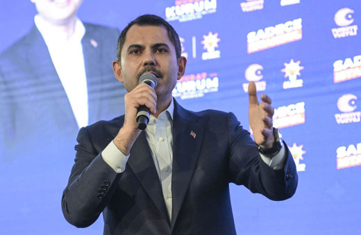 Murat Kurum: "Deprem siyasi ayrım yapmıyor, hepimizi enkaz altında bırakıyor"