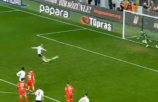 Milot Rashica'nın penaltısı geçersiz sayıldı