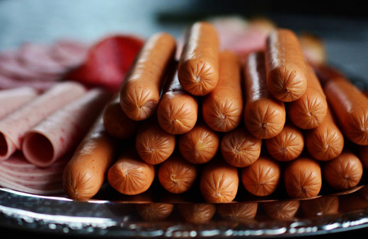 Fazla sosis tüketimi bağırsak kanseri riskini yüzde 40 artırıyor!