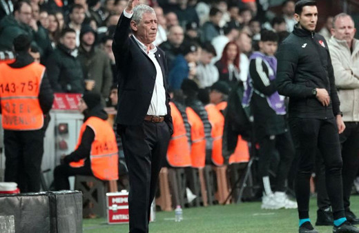 Fernando Santos iç sahada 7 puan kaybetti