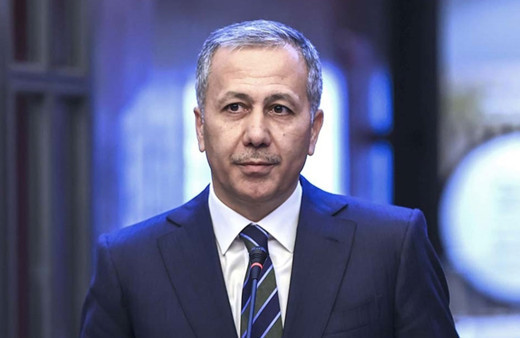 İzmir'de düzensiz göçmen operasyonu: 35 otele işlem yapıldı!