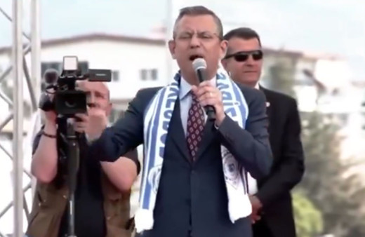 Özgür Özel'in 'Erdoğan'a 31 Mart'ta oy var mı?' sorusuna kalabalıktan beklenmedik cevap