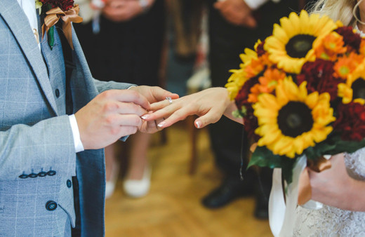 Bursa Büyükşehir Belediye Başkanı Aktaş: Yeni evlenecek çiftlere düğün salonu bizden