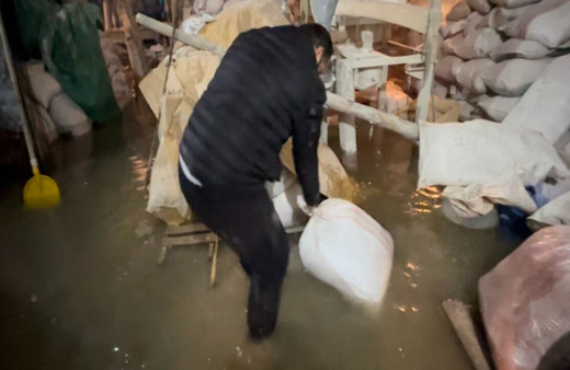 Yüksekova’da un değirmeni sular altında kaldı