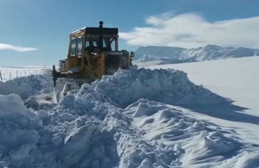 Siirt'te kar nedeniyle 10 köy yolu ulaşıma kapandı