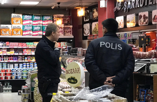 Markette elini kıyma makinesine kaptırmıştı: Eli ameliyatla kesildi
