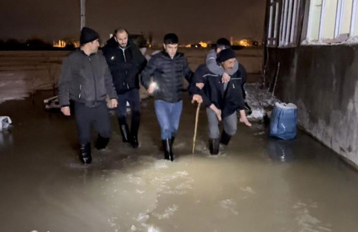 Hakkari Yüksekova sular altında