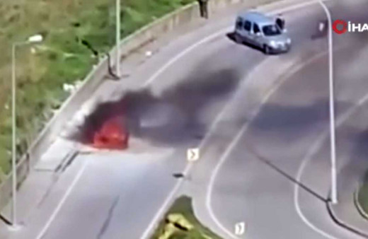 İstanbul'da otomobil alev topuna döndü!