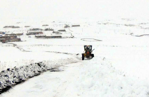 Kars’ta kar 47 köy yolunu ulaşıma kapadı