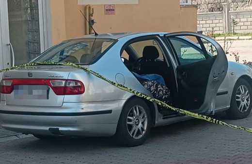 Hastaneye gitmek için bindiği otomobilde son nefesini verdi!