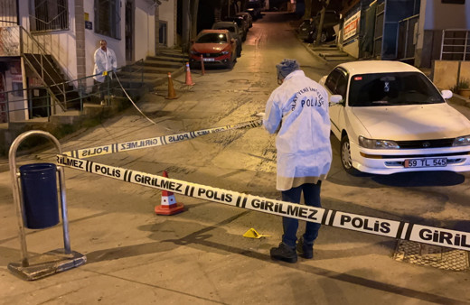 Kocaeli'de kayınbiraderine cadde ortasında tabancayla ateş etti