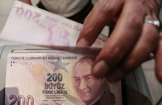 Kredi faizleri resmen uçtu! 100 bin TL çeken 12 ayda ne kadar faiz ödüyor?