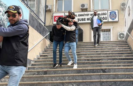 Otoparkta bacağından vurup, 110 bin dolarını çaldılar!