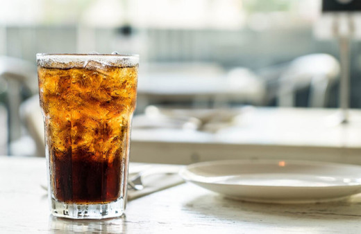 İftarda içilen asitli içecekler diş kaybına neden olabilir!