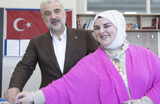 AK Parti İstanbul İl Başkanı Osman Nuri Kabaktepe oyunu kullandı