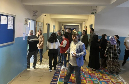 En çok seçmenin kayıtlı olduğu Avcılar'da, oy verme yoğunluğu havadan görüntülendi