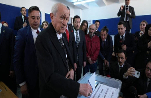 MHP lideri Devlet Bahçeli oyunu kullandı