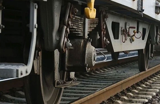 Yolcu treninin çarptığı kadın hayatını kaybetti!