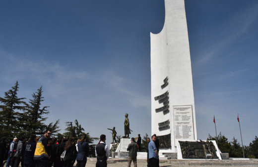 2. İnönü Zaferi'nin 103. yıl dönümü Metristepe'de kutlandı