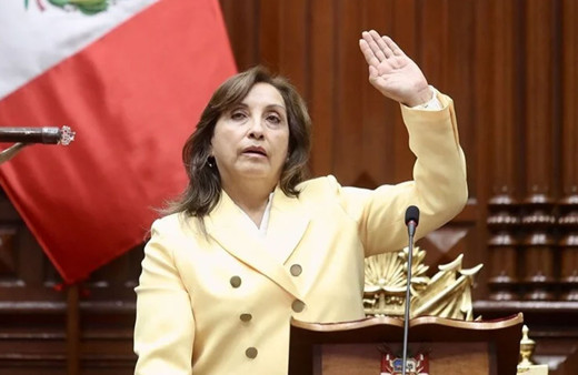 Peru'da Cumhurbaşkanı hakkındaki yolsuzluk soruşturmasından sonra 6 bakan istifa etti