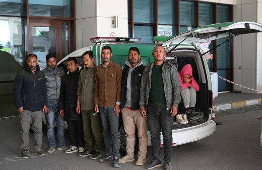 Edirne'de konteynerde 10 düzensiz göçmen yakalandı