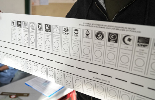 'Beni reis gönderdi' diyerek kapıları açıyorlar! Nevzat Çiçek 'AK Parti'de kibir' ile ilgili isim verdi