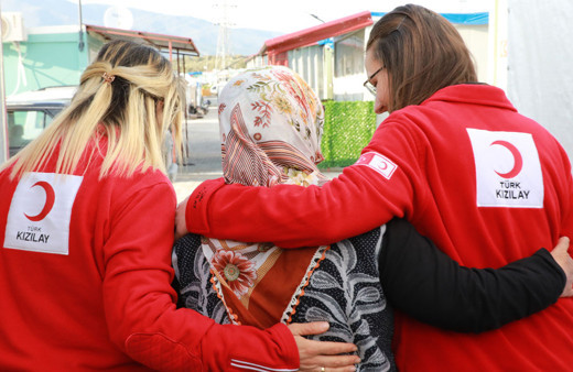 Ramazan bereketi Kızılay’la çoğalıyor! Yardımseverler bayramda Kızılay eliyle destek oluyor