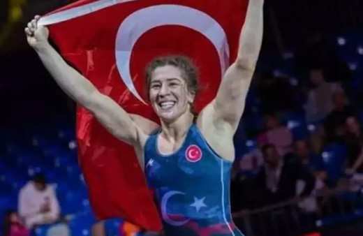 Milli güreşçi Yasemin Adar Yiğit olimpiyat kotasının sahibi oldu