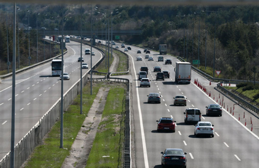 9 günlük bayram tatili başladı! Yola çıkacaklar dikkat, işte yollardaki son durum