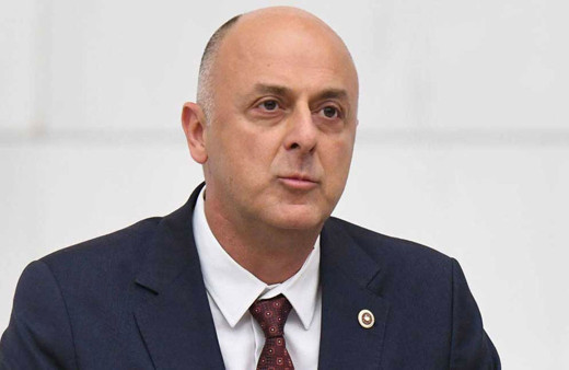 İzmir Milletvekili Ümit Özlale, İYİ Partiden istifa etti