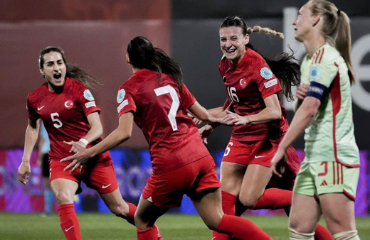 A Milli Kadın Futbol Takımı, Macaristan'ı devirdi